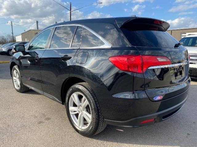 Acura RDX Vehicle Full-screen Gallery Image 04