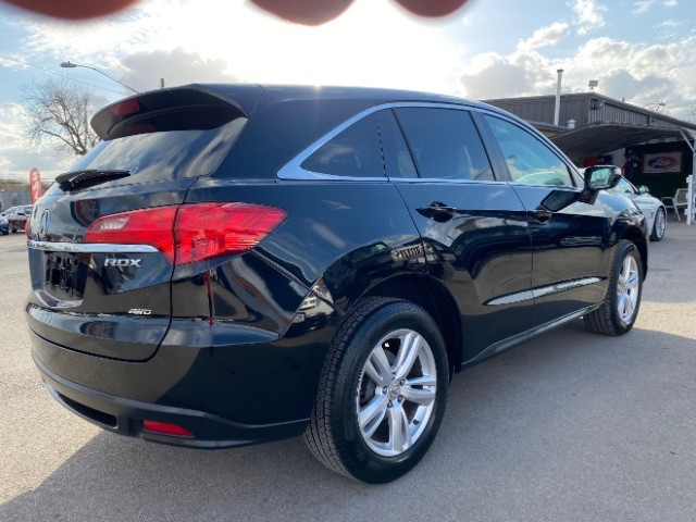 Acura RDX Vehicle Full-screen Gallery Image 05