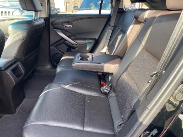 Acura RDX Vehicle Full-screen Gallery Image 07