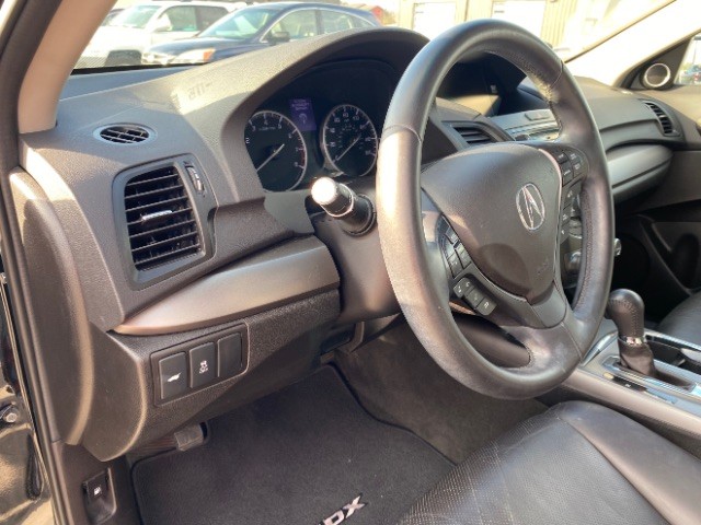 Acura RDX Vehicle Full-screen Gallery Image 09