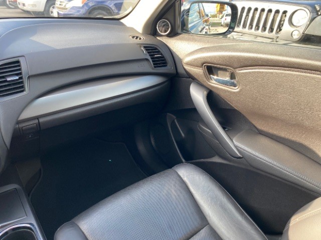 Acura RDX Vehicle Full-screen Gallery Image 10