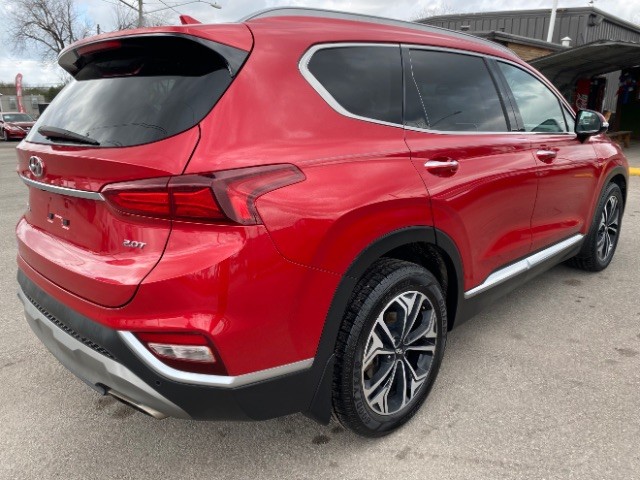 Hyundai Santa Fe Vehicle Full-screen Gallery Image 05