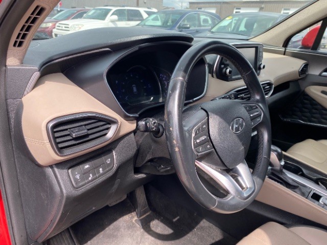 Hyundai Santa Fe Vehicle Full-screen Gallery Image 10