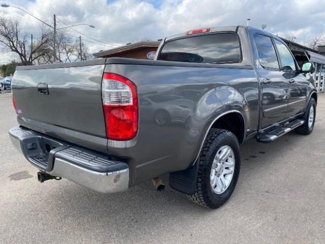 Toyota Tundra Vehicle Full-screen Gallery Image 05