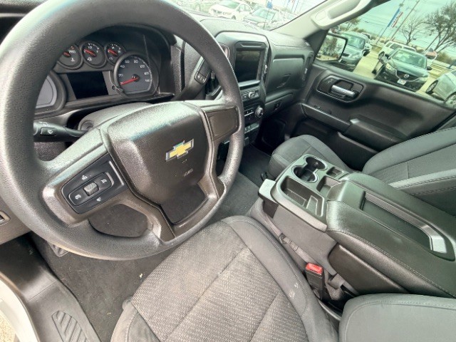 Chevrolet Silverado 1500 Vehicle Full-screen Gallery Image 09