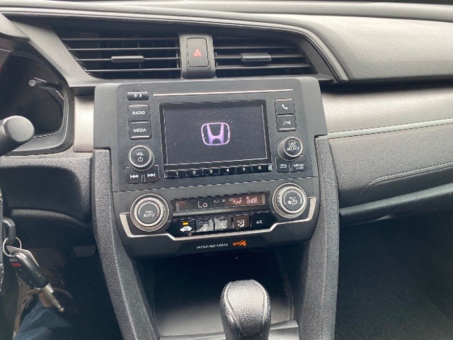 Honda Civic Sedan Vehicle Full-screen Gallery Image 12