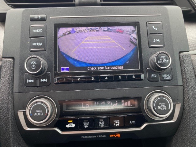 Honda Civic Sedan Vehicle Full-screen Gallery Image 13