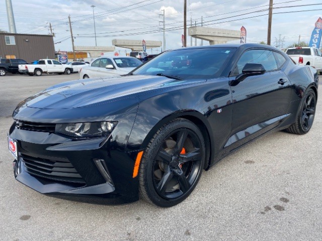 Chevrolet Camaro Vehicle Full-screen Gallery Image 03
