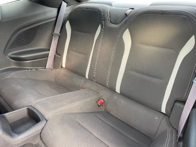 Chevrolet Camaro Vehicle Full-screen Gallery Image 07