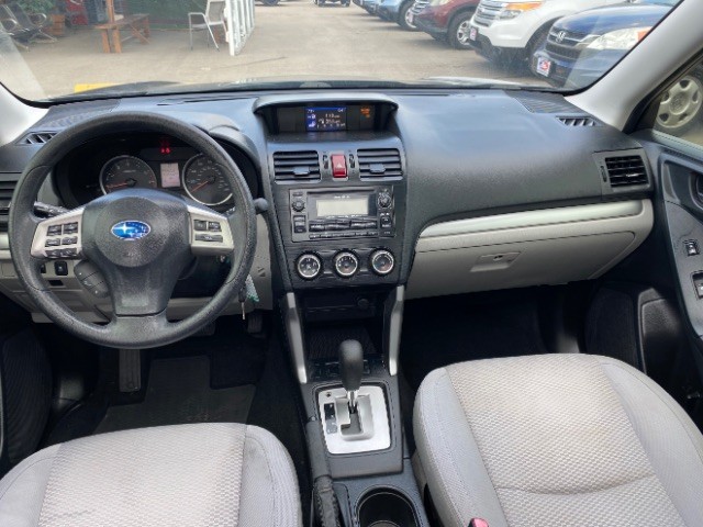 Subaru Forester Vehicle Full-screen Gallery Image 06