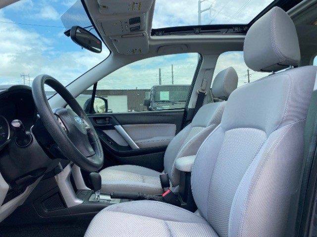 Subaru Forester Vehicle Full-screen Gallery Image 10