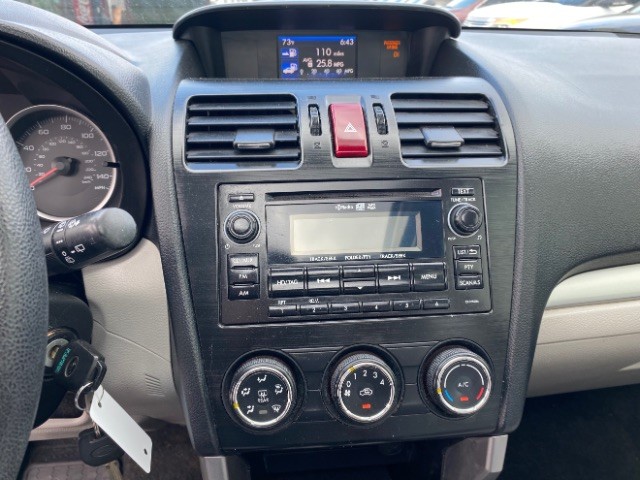 Subaru Forester Vehicle Full-screen Gallery Image 13