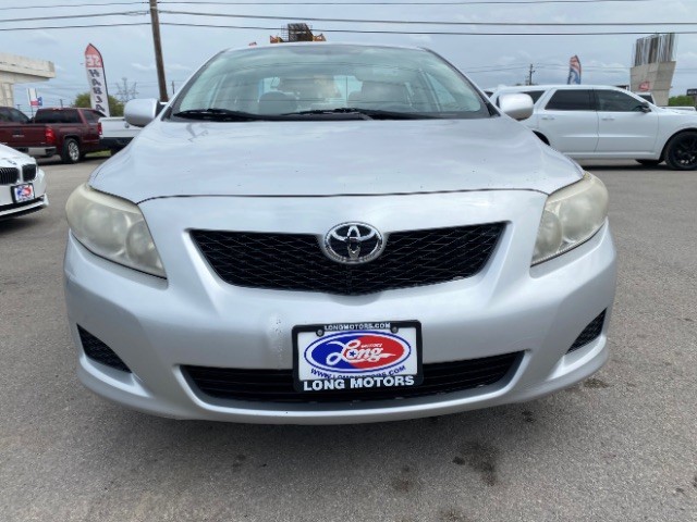 Toyota Corolla Vehicle Full-screen Gallery Image 02