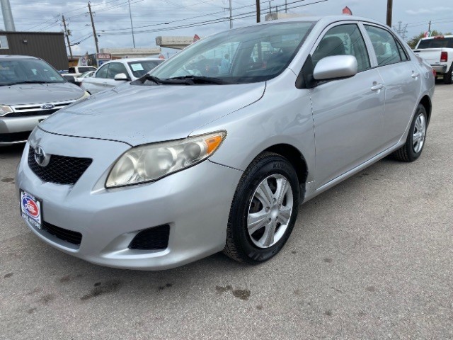 Toyota Corolla Vehicle Full-screen Gallery Image 03