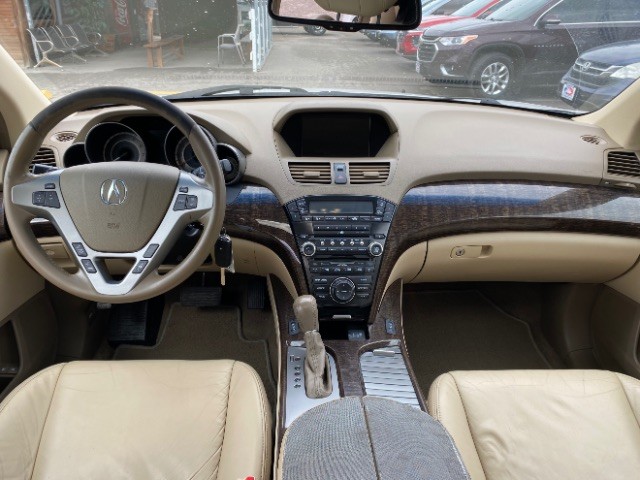 Acura MDX Vehicle Full-screen Gallery Image 06