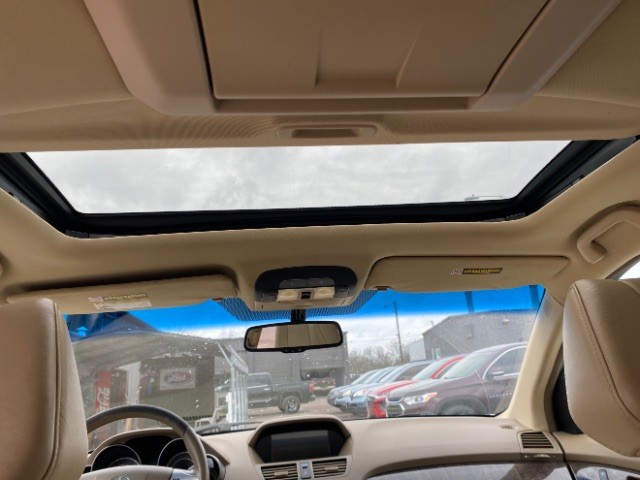 Acura MDX Vehicle Full-screen Gallery Image 08