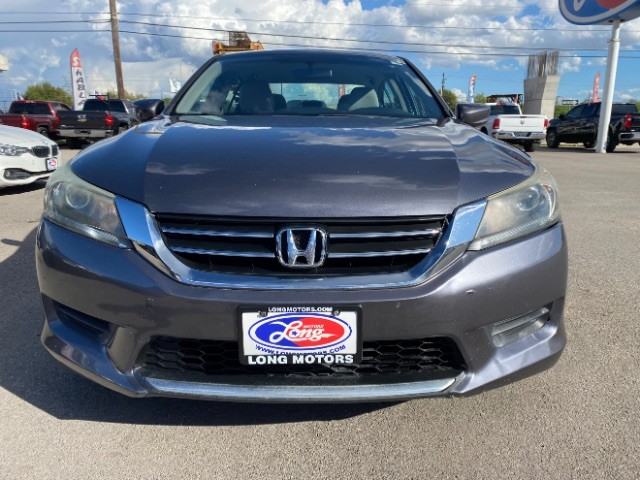 Honda Accord Sedan Vehicle Full-screen Gallery Image 02