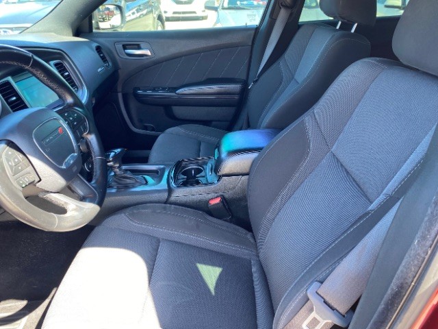 Dodge Charger Vehicle Full-screen Gallery Image 08