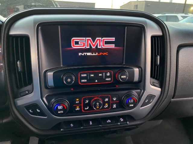 GMC Sierra 1500 Vehicle Full-screen Gallery Image 12