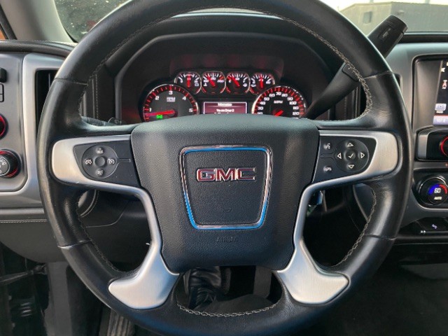 GMC Sierra 1500 Vehicle Full-screen Gallery Image 14