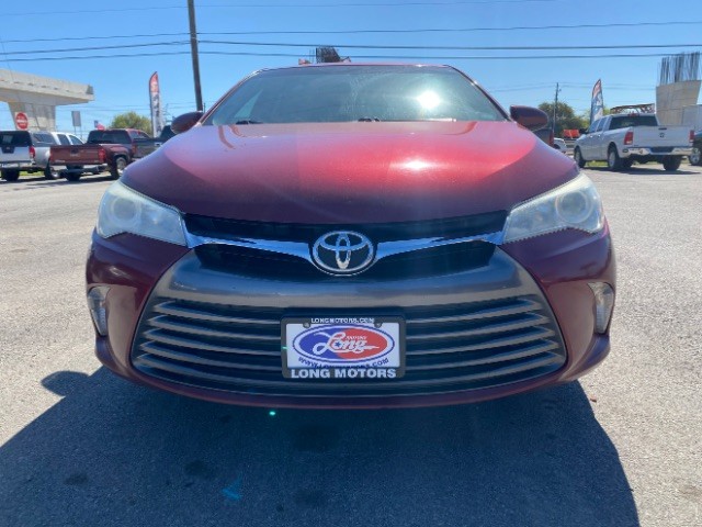 Toyota Camry Vehicle Full-screen Gallery Image 02