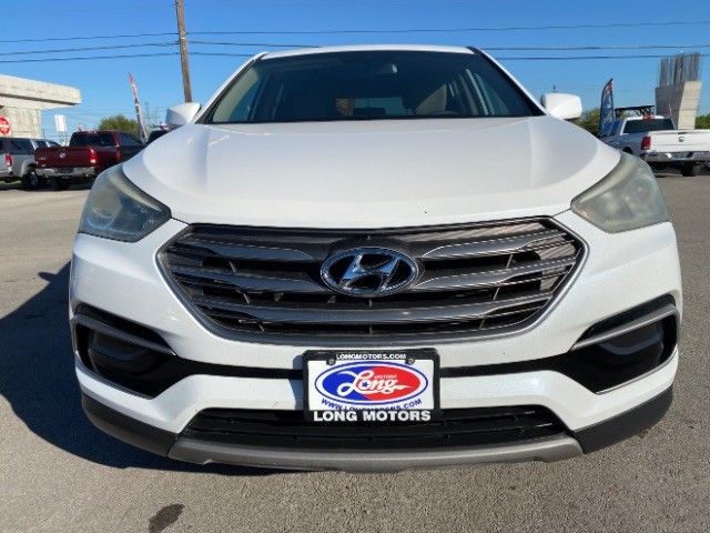 Hyundai Santa Fe Sport Vehicle Full-screen Gallery Image 02