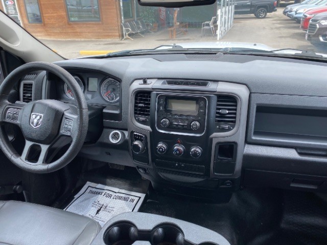 Ram 1500 Vehicle Full-screen Gallery Image 06