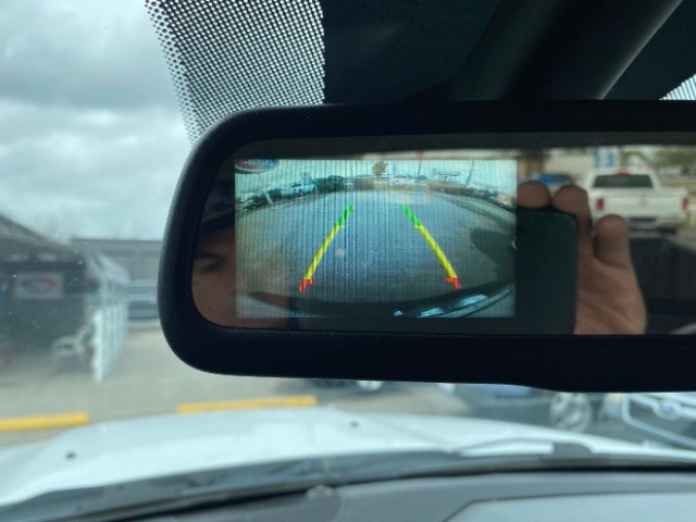 Ram 1500 Vehicle Full-screen Gallery Image 12