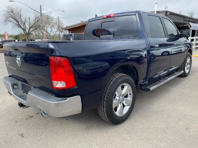 Ram 1500 Vehicle Full-screen Gallery Image 05