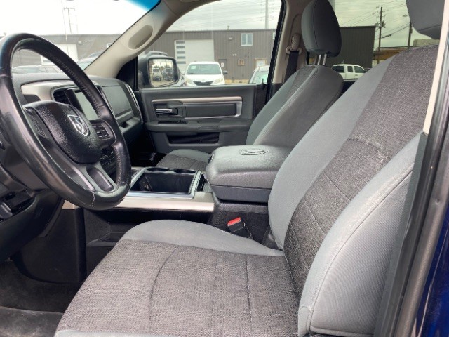 Ram 1500 Vehicle Full-screen Gallery Image 08