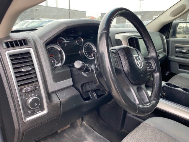Ram 1500 Vehicle Full-screen Gallery Image 09