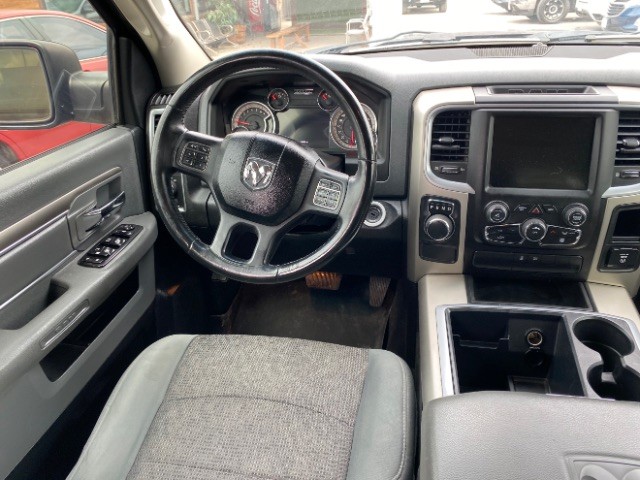 Ram 1500 Vehicle Full-screen Gallery Image 11