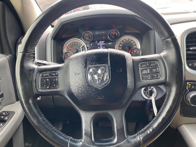 Ram 1500 Vehicle Full-screen Gallery Image 13