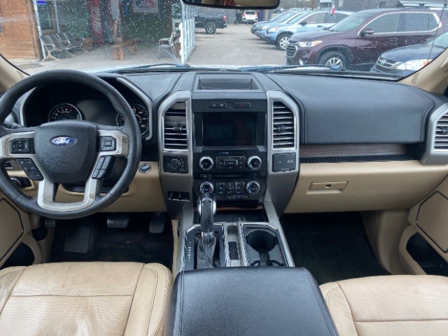 Ford F-150 Vehicle Full-screen Gallery Image 06