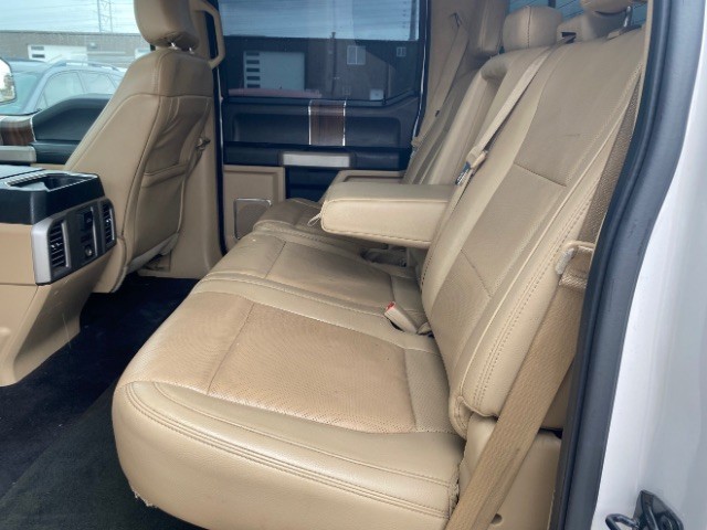 Ford F-150 Vehicle Full-screen Gallery Image 07