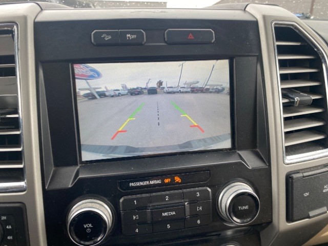 Ford F-150 Vehicle Full-screen Gallery Image 13