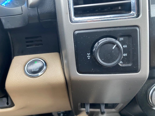 Ford F-150 Vehicle Full-screen Gallery Image 14