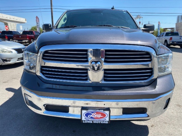 Ram 1500 Vehicle Full-screen Gallery Image 02