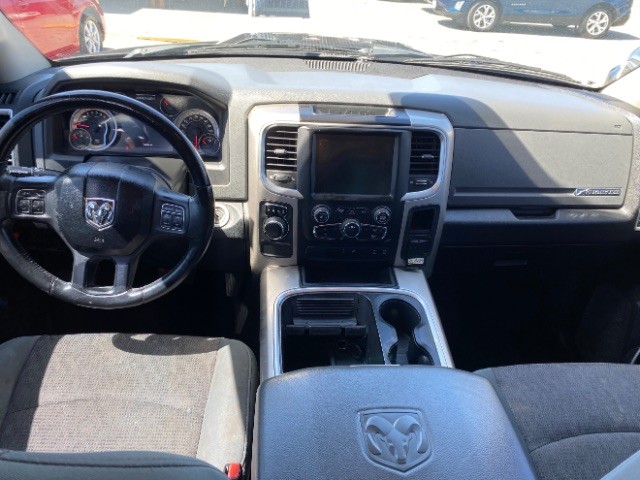 Ram 1500 Vehicle Full-screen Gallery Image 06