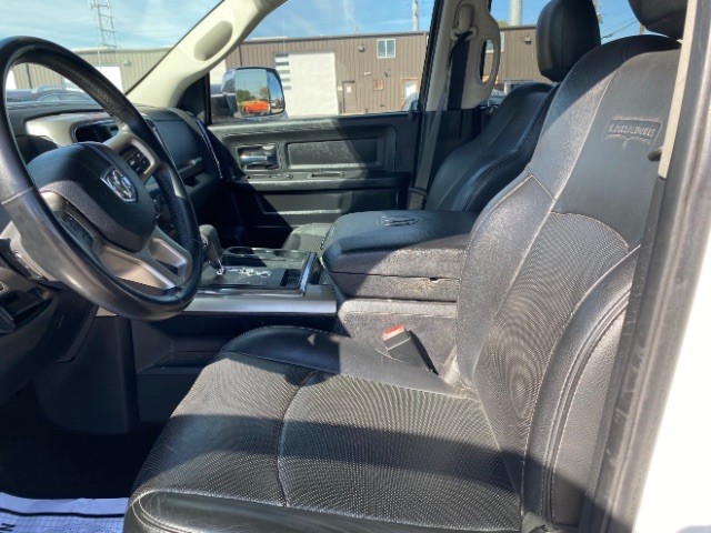 Ram 1500 Vehicle Full-screen Gallery Image 08