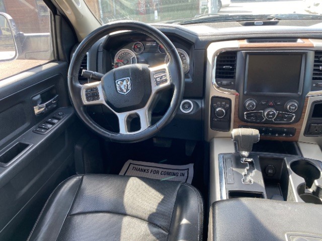 Ram 1500 Vehicle Full-screen Gallery Image 11