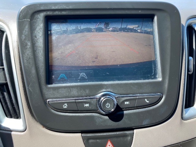 Chevrolet Malibu Vehicle Full-screen Gallery Image 13