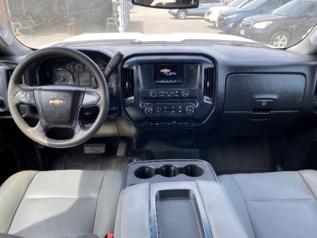 Chevrolet Silverado 2500HD Vehicle Full-screen Gallery Image 06