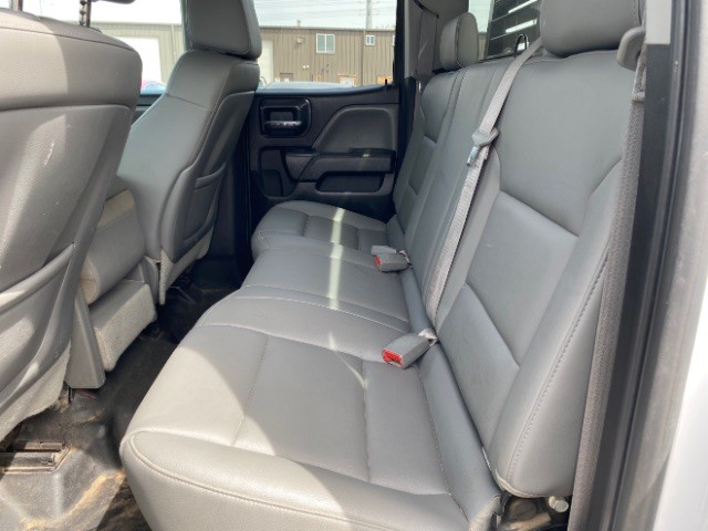 Chevrolet Silverado 2500HD Vehicle Full-screen Gallery Image 07