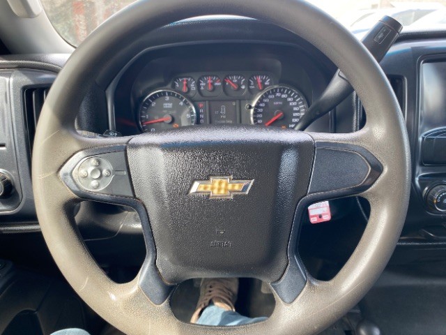 Chevrolet Silverado 2500HD Vehicle Full-screen Gallery Image 14