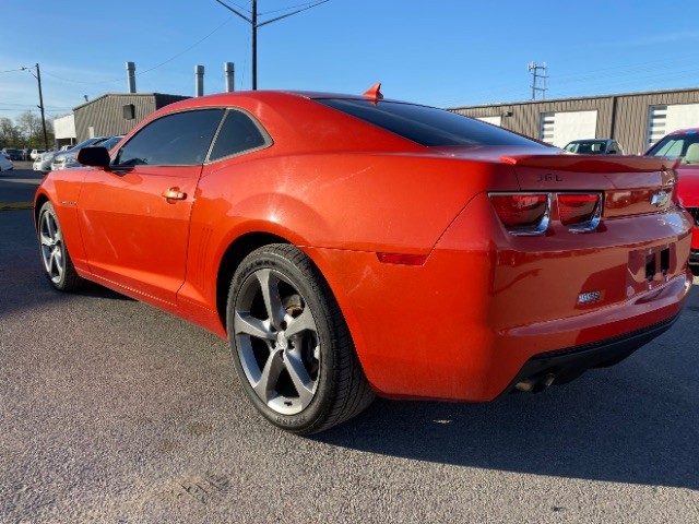 Chevrolet Camaro Vehicle Full-screen Gallery Image 04