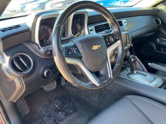 Chevrolet Camaro Vehicle Full-screen Gallery Image 09