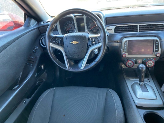 Chevrolet Camaro Vehicle Full-screen Gallery Image 11