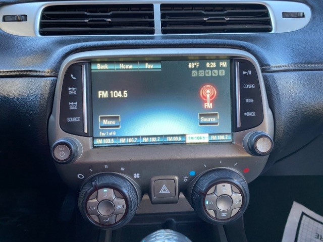 Chevrolet Camaro Vehicle Full-screen Gallery Image 13