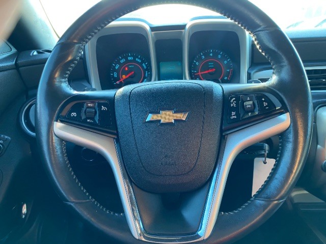 Chevrolet Camaro Vehicle Full-screen Gallery Image 14